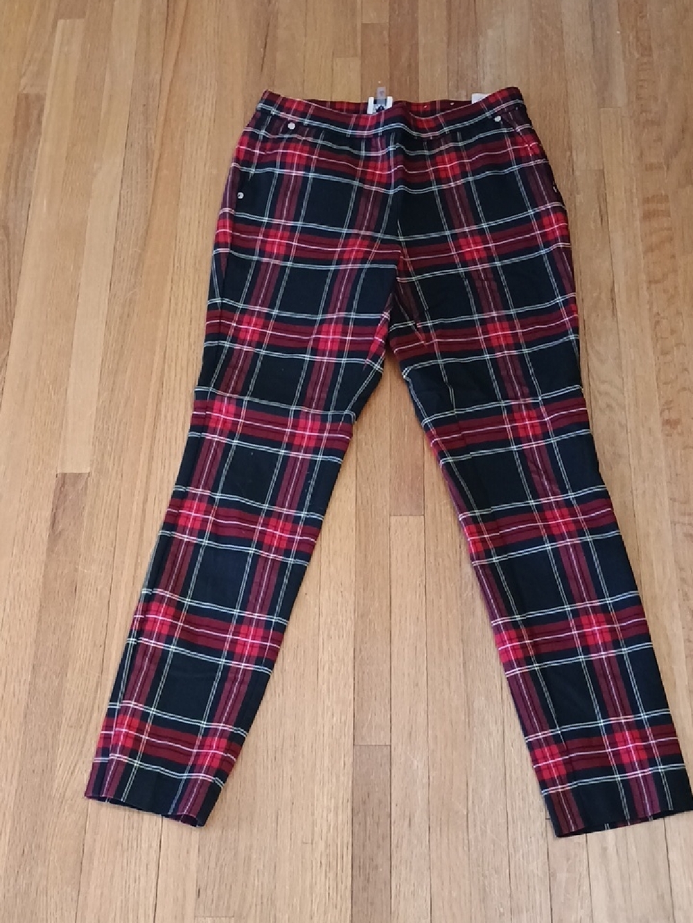 Anne Klein Red & Black Plaid Pants